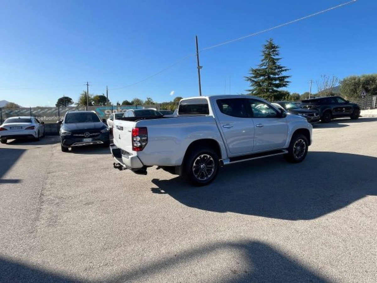 Mitsubishi L200 2.4 DI-D/154CV Double Cab Intense Navi MGN (16)