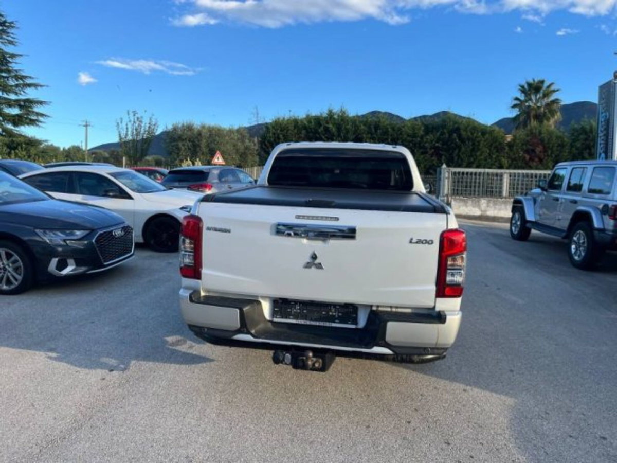 Mitsubishi L200 2.4 DI-D/154CV Double Cab Intense Navi MGN (4)