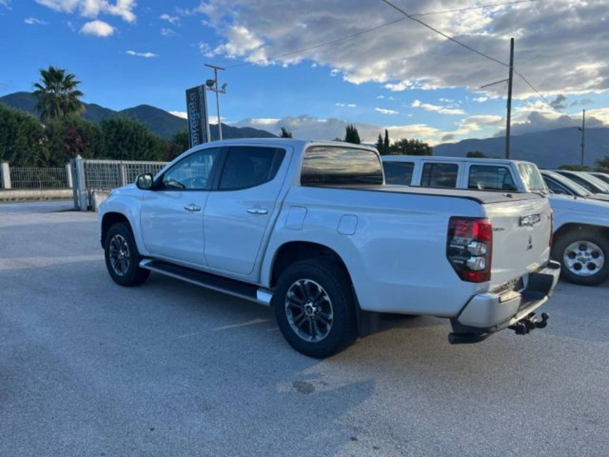 Mitsubishi L200 2.4 DI-D/154CV Double Cab Intense Navi MGN (5)