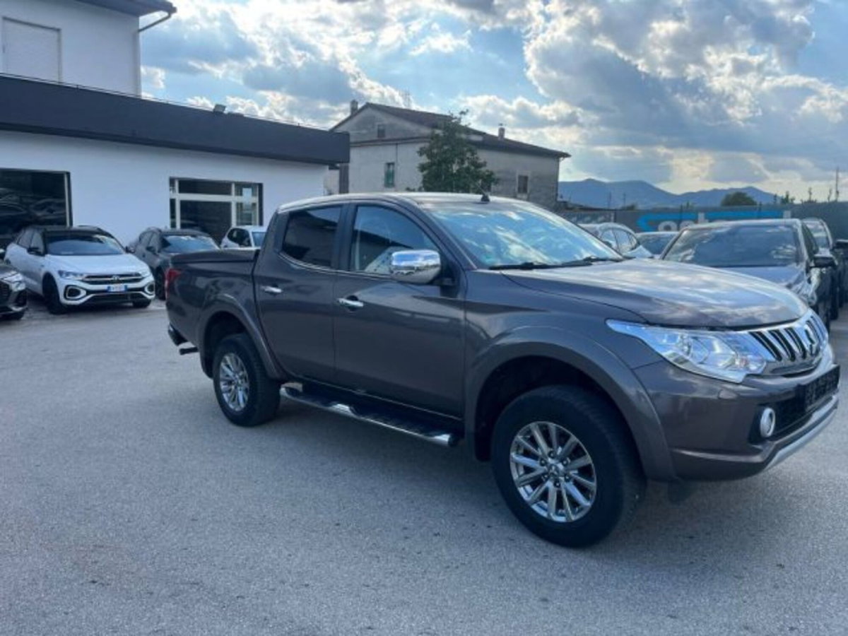 Mitsubishi L200 2.4 DI-D/181CV Double Cab Intense Hp Mivec (2)