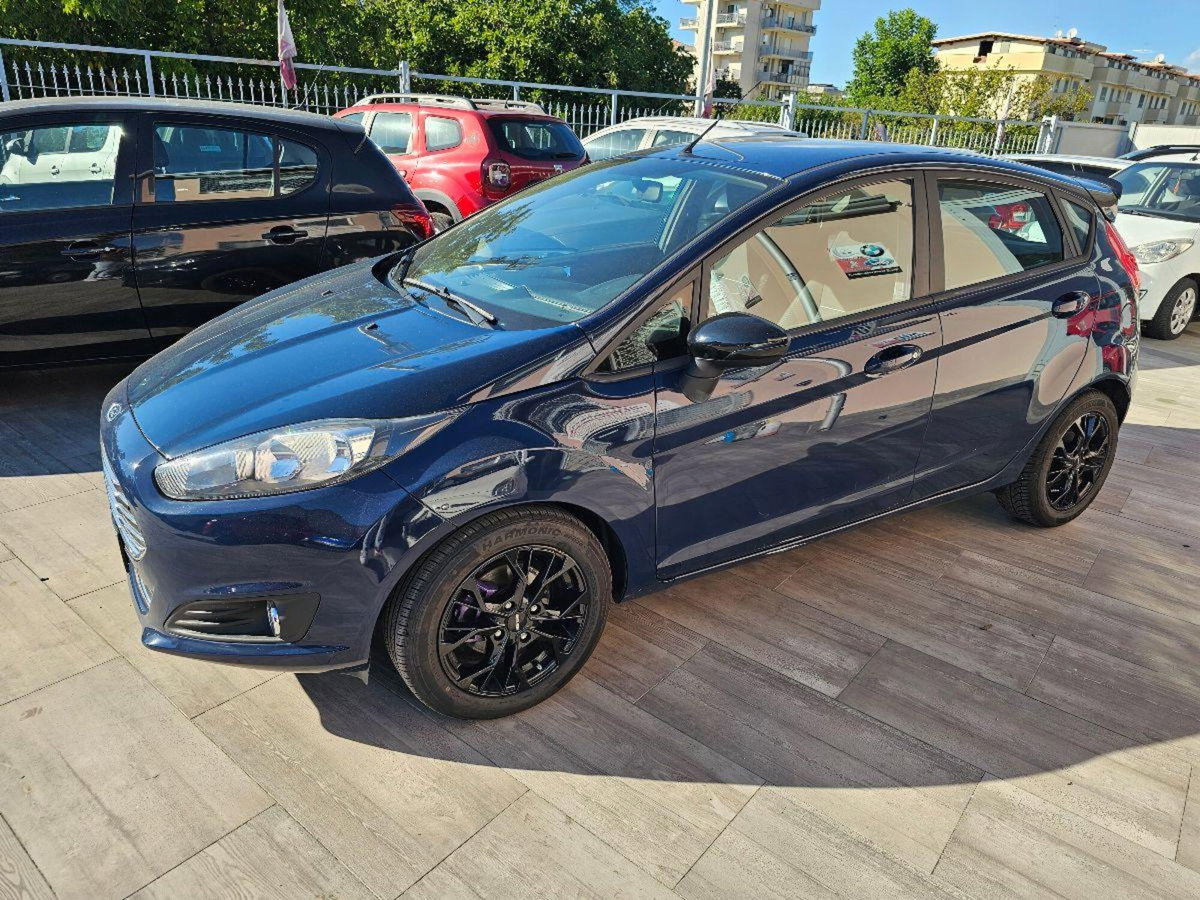 Ford Fiesta 1.5 TDCi 75CV 5 porte (4)