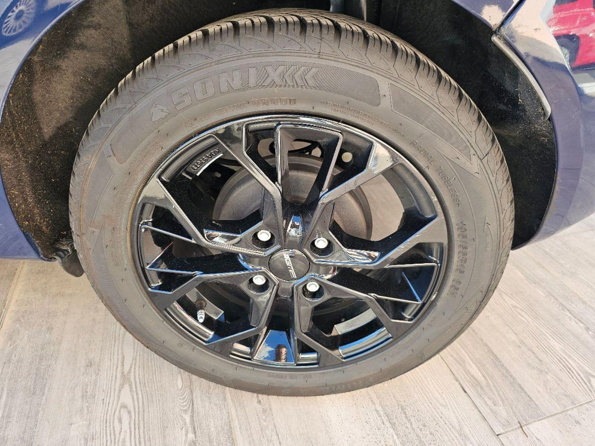 Ford Fiesta 1.5 TDCi 75CV 5 porte (6)
