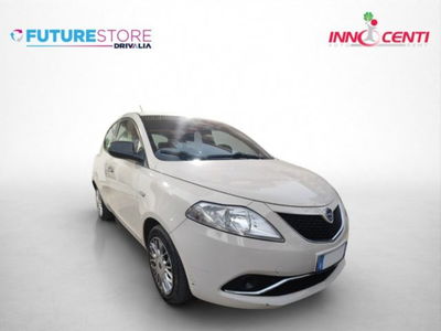Lancia Ypsilon 1.2 69 CV 5 porte GPL Ecochic Silver usata
