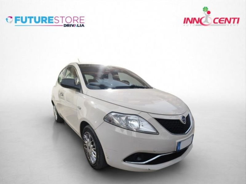 Lancia Ypsilon 1.2 69 CV 5 porte GPL Ecochic Silver