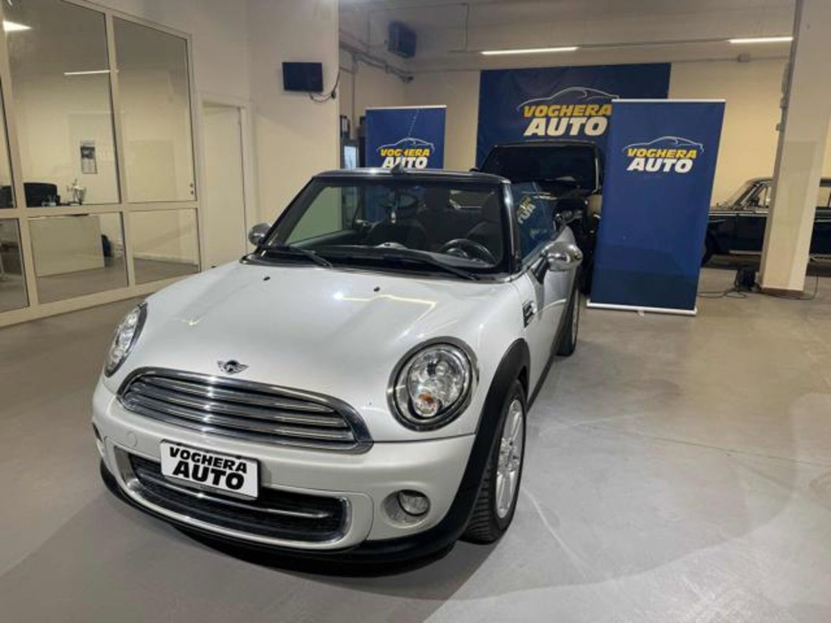 MINI Mini Cabrio 1.6 16V Cooper D Cabrio (3)