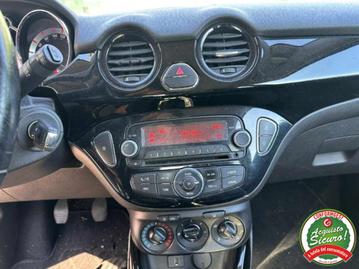 Opel Adam 1.4 87 CV Glam (13)