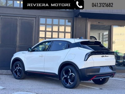 Alfa Romeo Junior 1.2 ibrida Sport Speciale 145cv edct6 (11)