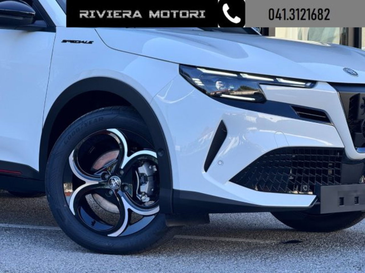 Alfa Romeo Junior 1.2 ibrida Sport Speciale 145cv edct6 (2)