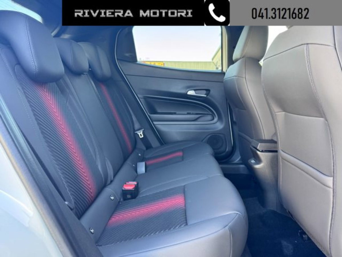 Alfa Romeo Junior 1.2 ibrida Sport Speciale 145cv edct6 (8)