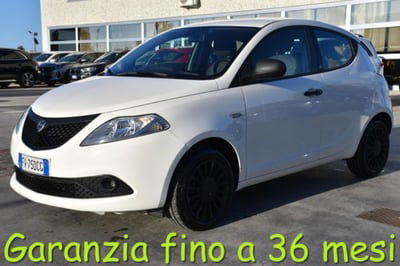Lancia Ypsilon 1.2 69 CV 5 porte Elefantino Blu usata