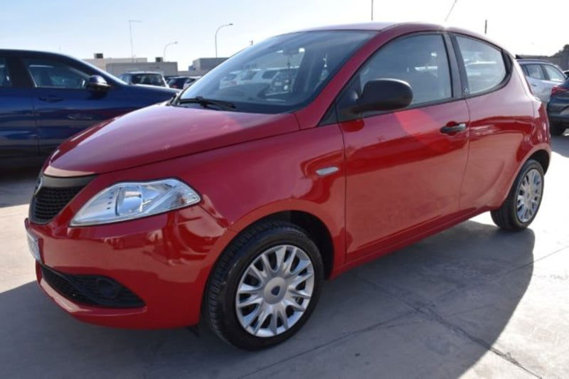 Lancia Ypsilon 1.2 69 CV 5 porte Platinum