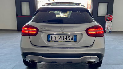 Mercedes-Benz GLA SUV 180 Premium (6)