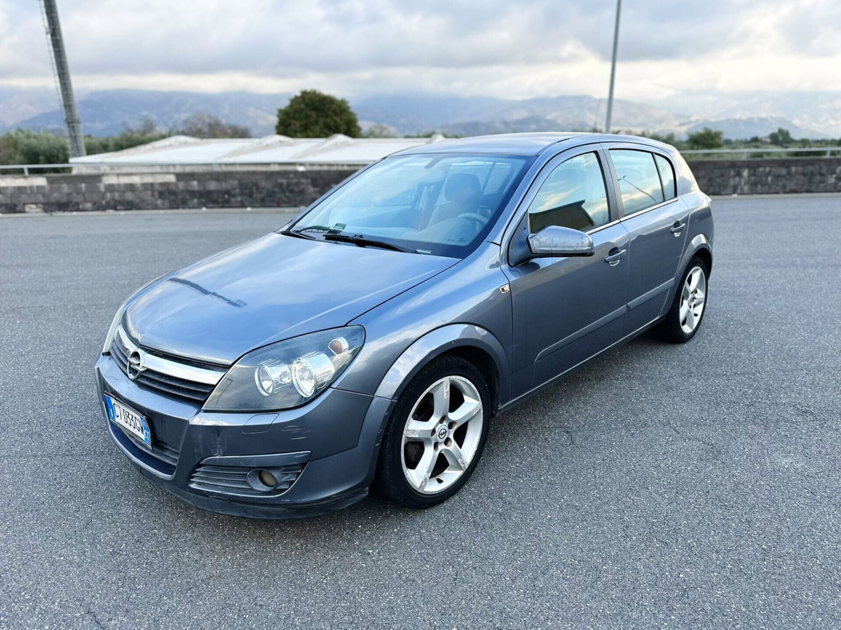 Opel Astra 1.7 CDTI 101CV 5 porte Club (7)