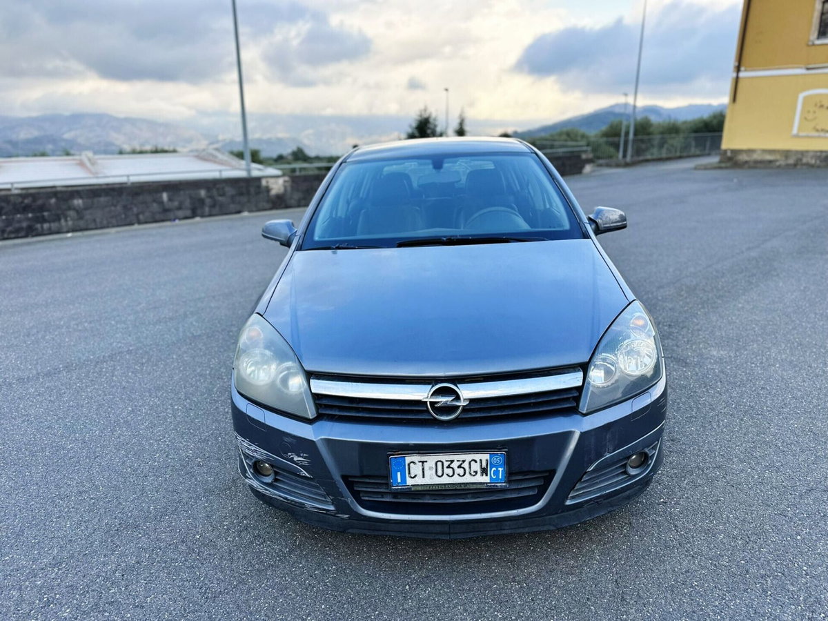 Opel Astra 1.7 CDTI 101CV 5 porte Club (8)