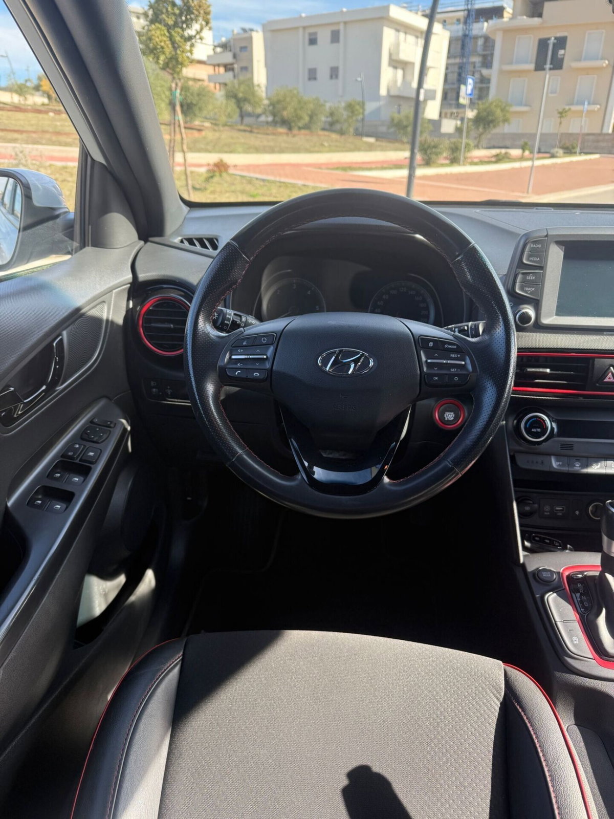 Hyundai Kona 1.6 CRDI 136 CV 4WD DCT XPrime (9)