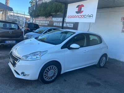 Peugeot 208 HDi 68 CV 5 porte Allure usata