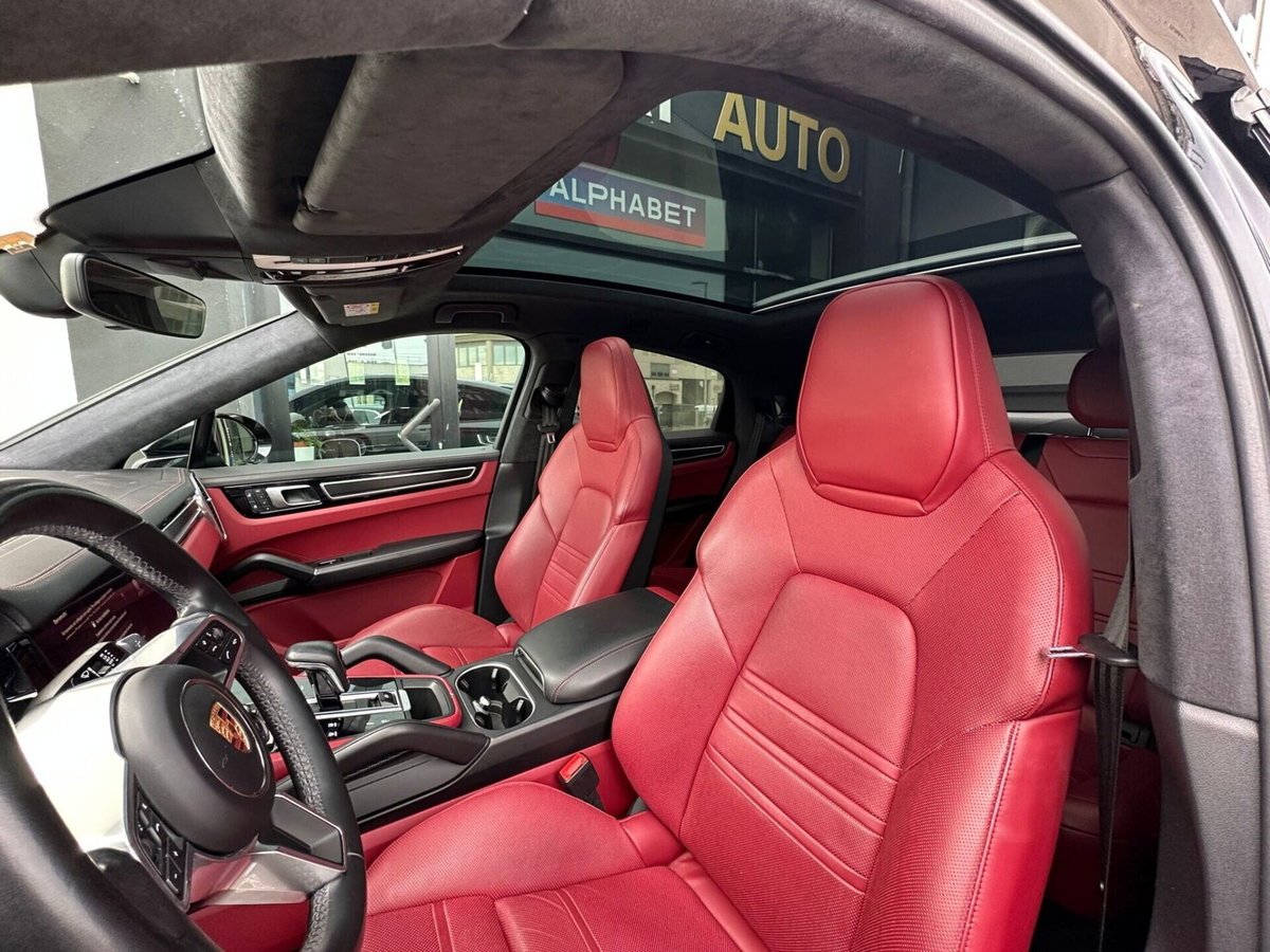 Porsche Cayenne Coupé 4.0 GTS (6)