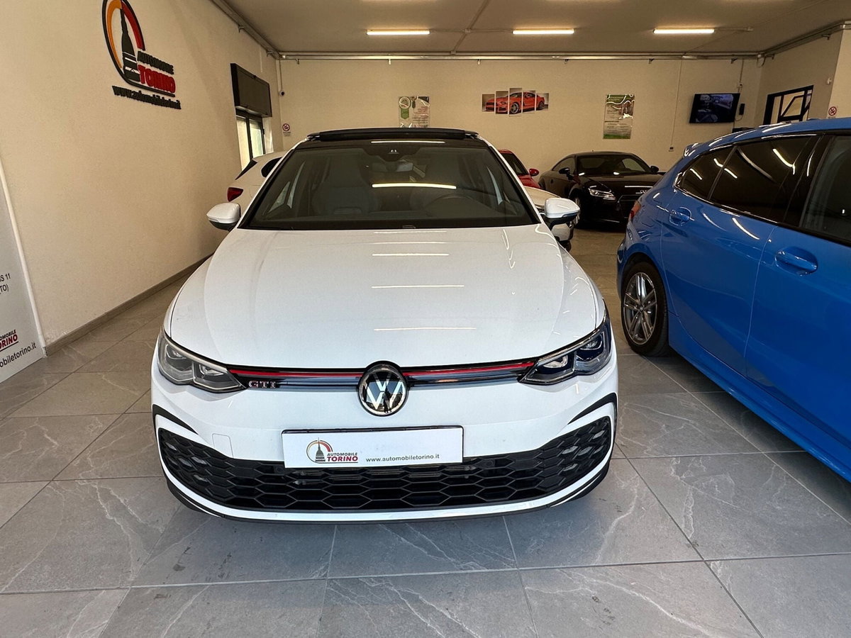 Volkswagen Golf 2.0 TSI GTI DSG (2)