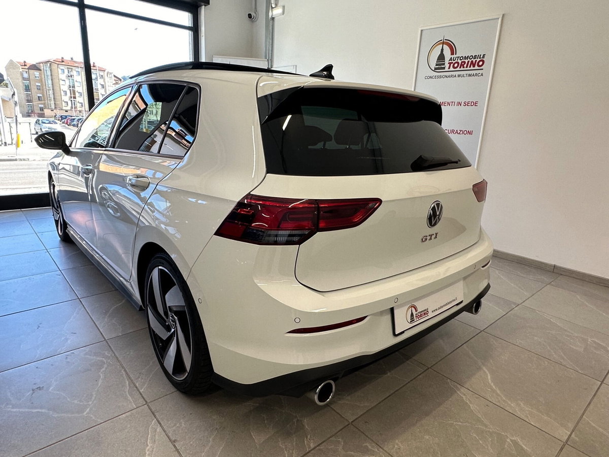 Volkswagen Golf 2.0 TSI GTI DSG (6)