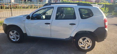 Dacia Duster 1.5 dCi 110CV Start&Stop 4x4 Lauréate (3)