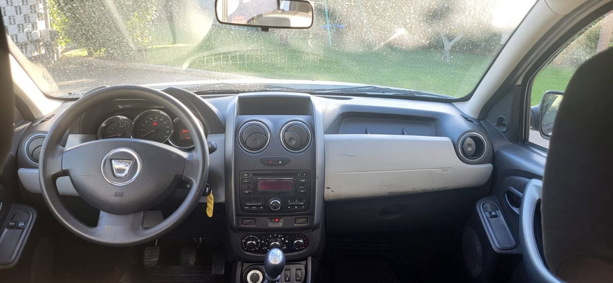 Dacia Duster 1.5 dCi 110CV Start&Stop 4x4 Lauréate (7)