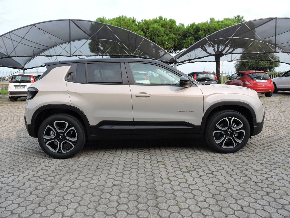 Jeep Avenger full-electric Summit fwd 156cv auto (4)