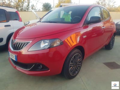 Lancia Ypsilon 1.0 FireFly 5 porte S&S Hybrid Gold Plus usata