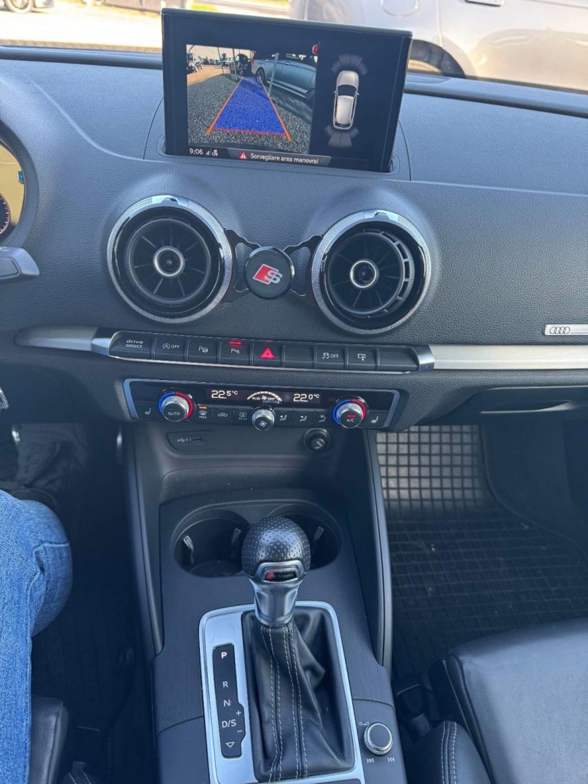 Audi A3 2.0 TDI Attraction (10)