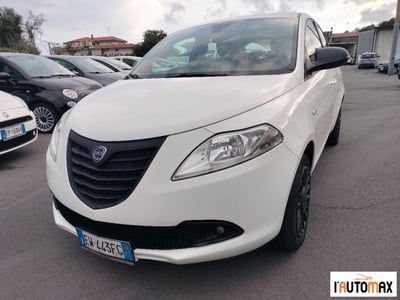 Lancia Ypsilon 1.3 MJT 16V 95 CV 5 porte S&S Silver usata