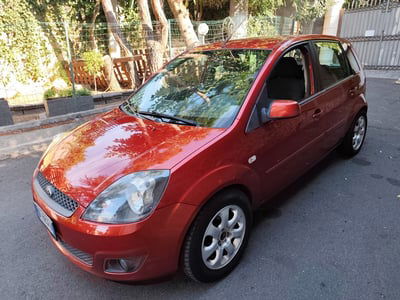 Ford Fiesta 1.4 TDCi 5p. Ghia usata
