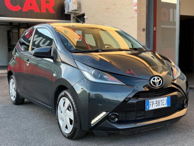 Toyota Aygo 1.0 VVT-i 69 CV 5 porte x-clusiv usata