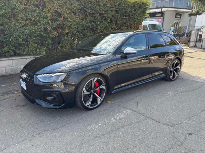 Audi RS 4 Avant 4