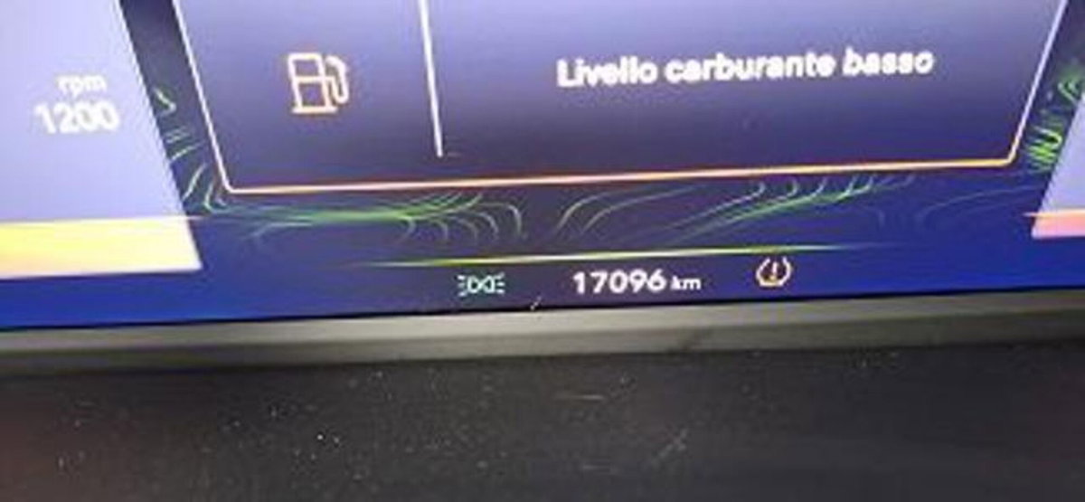 Jeep Avenger 1.2 turbo Summit fwd 100cv (12)
