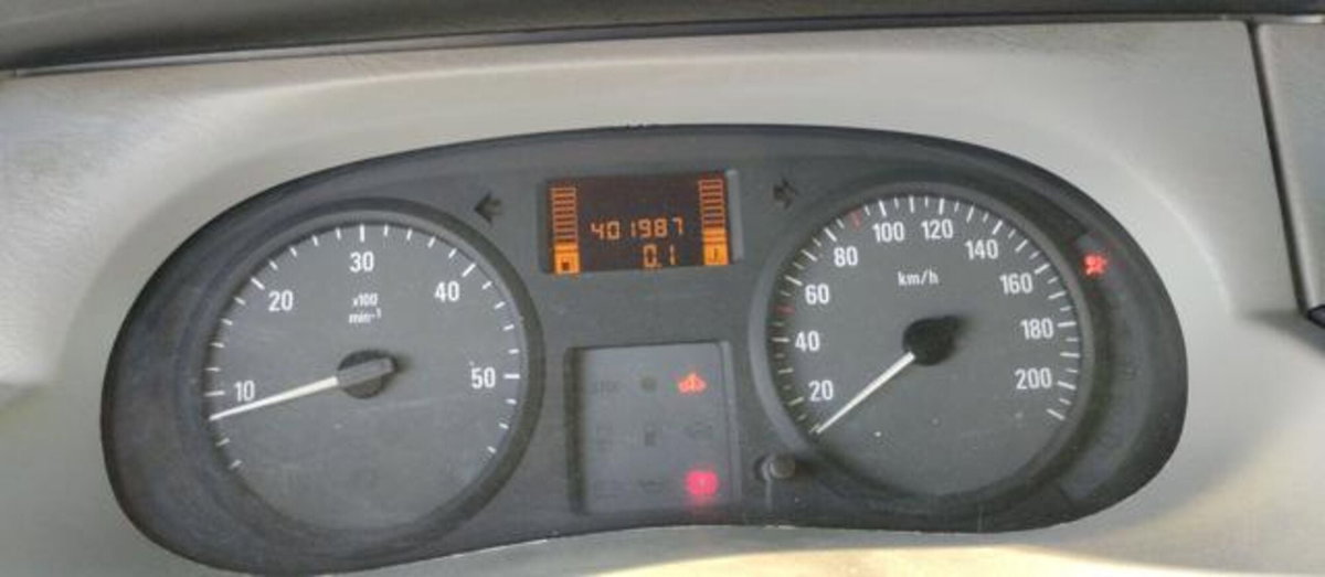 Opel Vivaro Furgone 27 2.0 CDTI 120CV PC-TN Combi 9 posti (11)