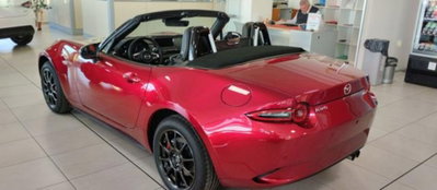 Mazda MX-5 1.5L Skyactiv-G RF Exceed nuova