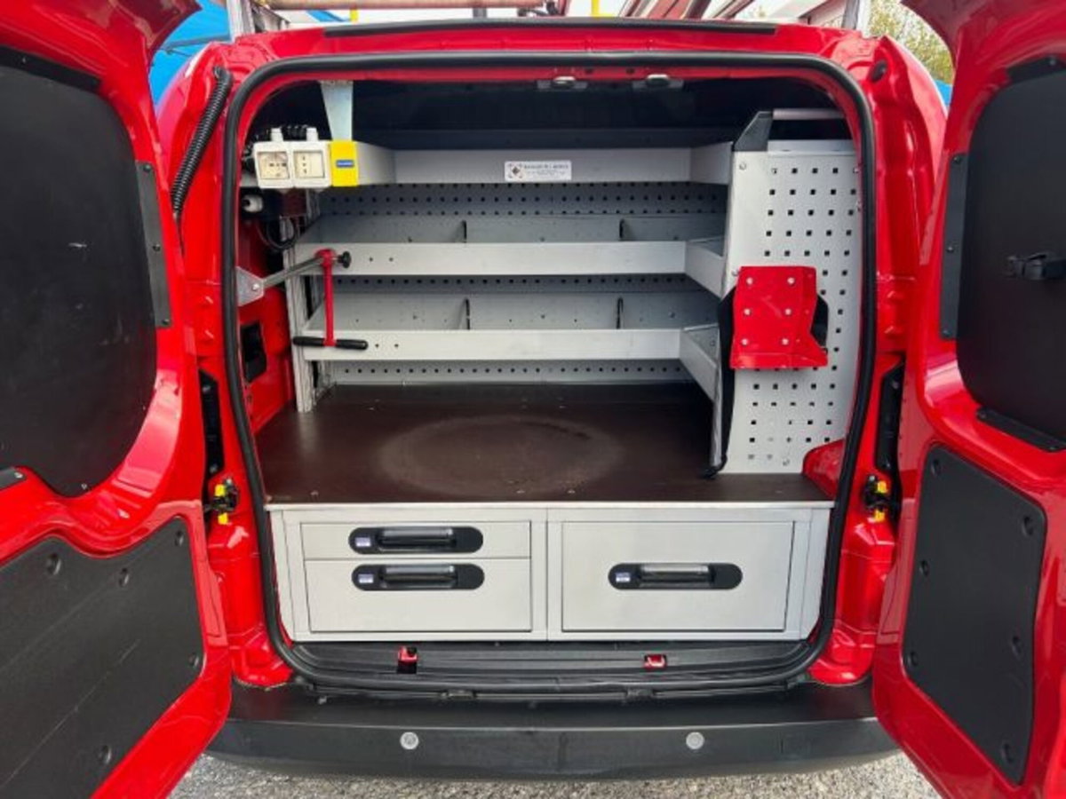 Fiat Fiorino 1.3 MJT 95CV Combinato (12)