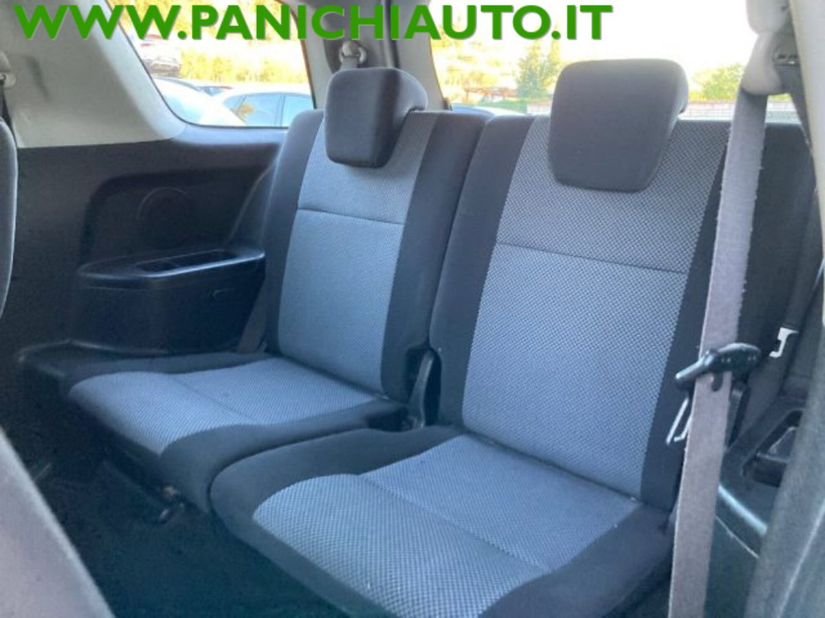Suzuki Grand Vitara 1.9 DDiS 3 porte Offroad (8)
