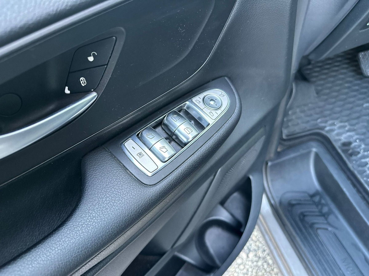 Mercedes-Benz Classe V 200 d Executive Compact (6)