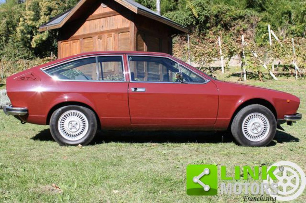Alfa Romeo Alfetta GTV 2.0 (2)