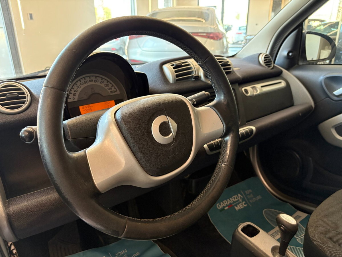 smart Fortwo 1000 52 kW MHD coupé pulse (6)