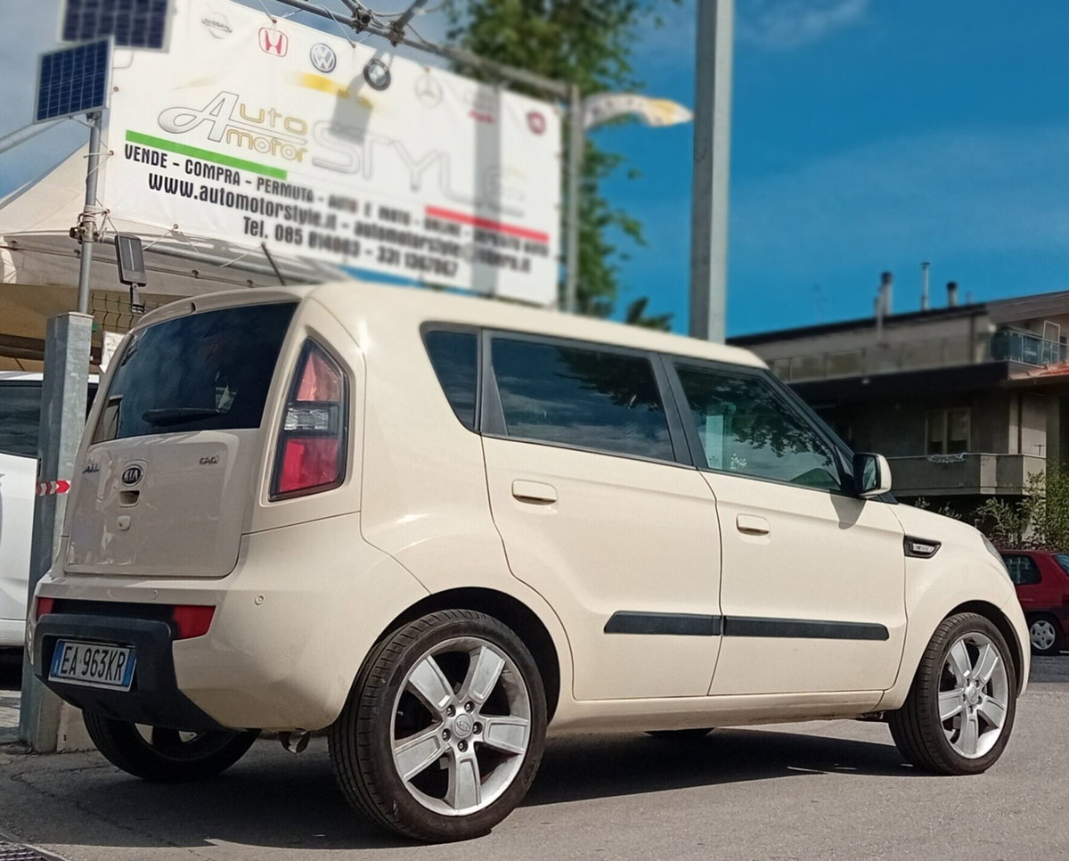 Kia Soul 1.6 CRDi VGT Active (2)