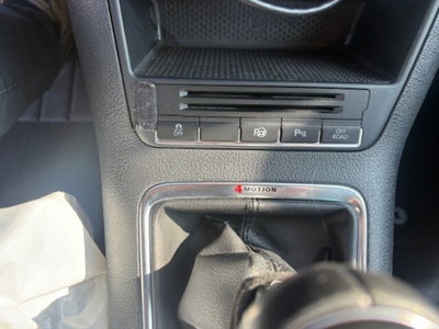 Volkswagen Tiguan 2.0 TDI 140 CV 4MOTION Sport & Style (6)