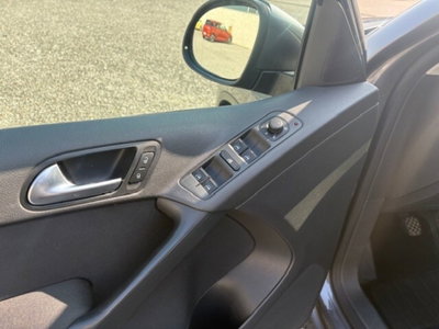 Volkswagen Tiguan 2.0 TDI 140 CV 4MOTION Sport & Style (8)