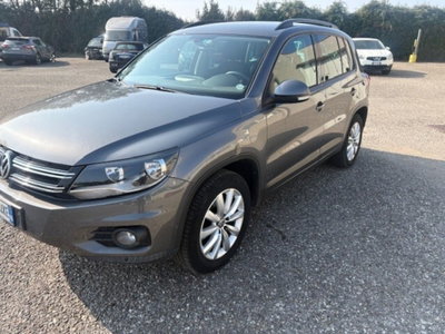 Volkswagen Tiguan 2.0 TDI 140 CV 4MOTION Sport & Style (9)