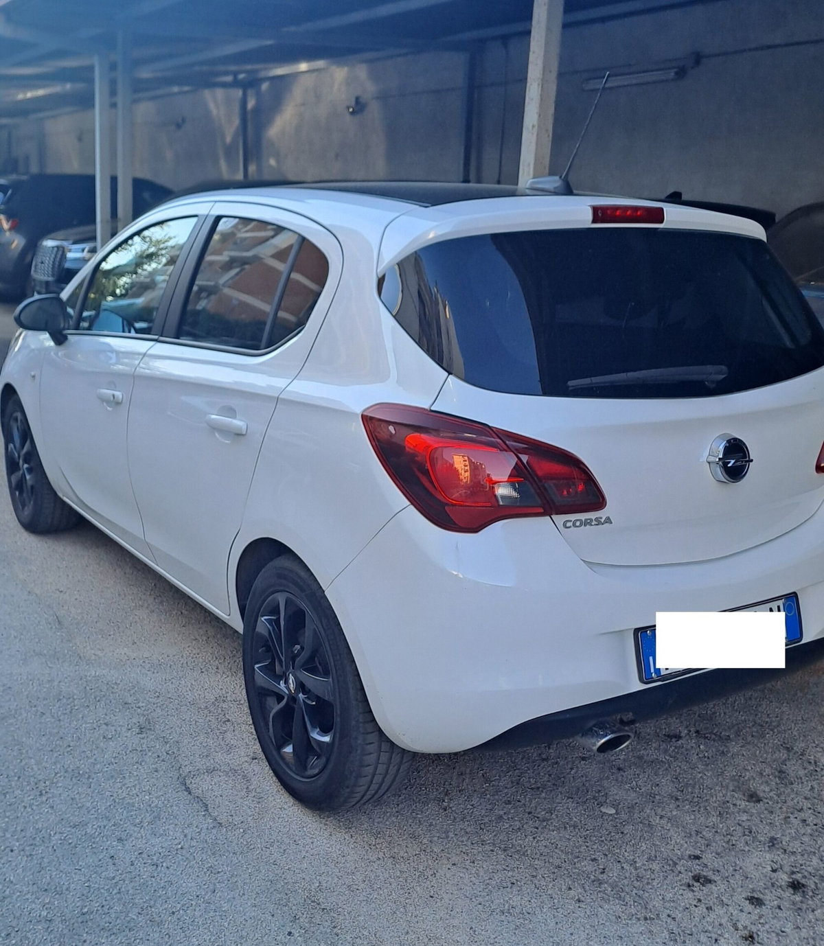 Opel Corsa 1.4 90CV GPL Tech 5 porte b-Color (2)