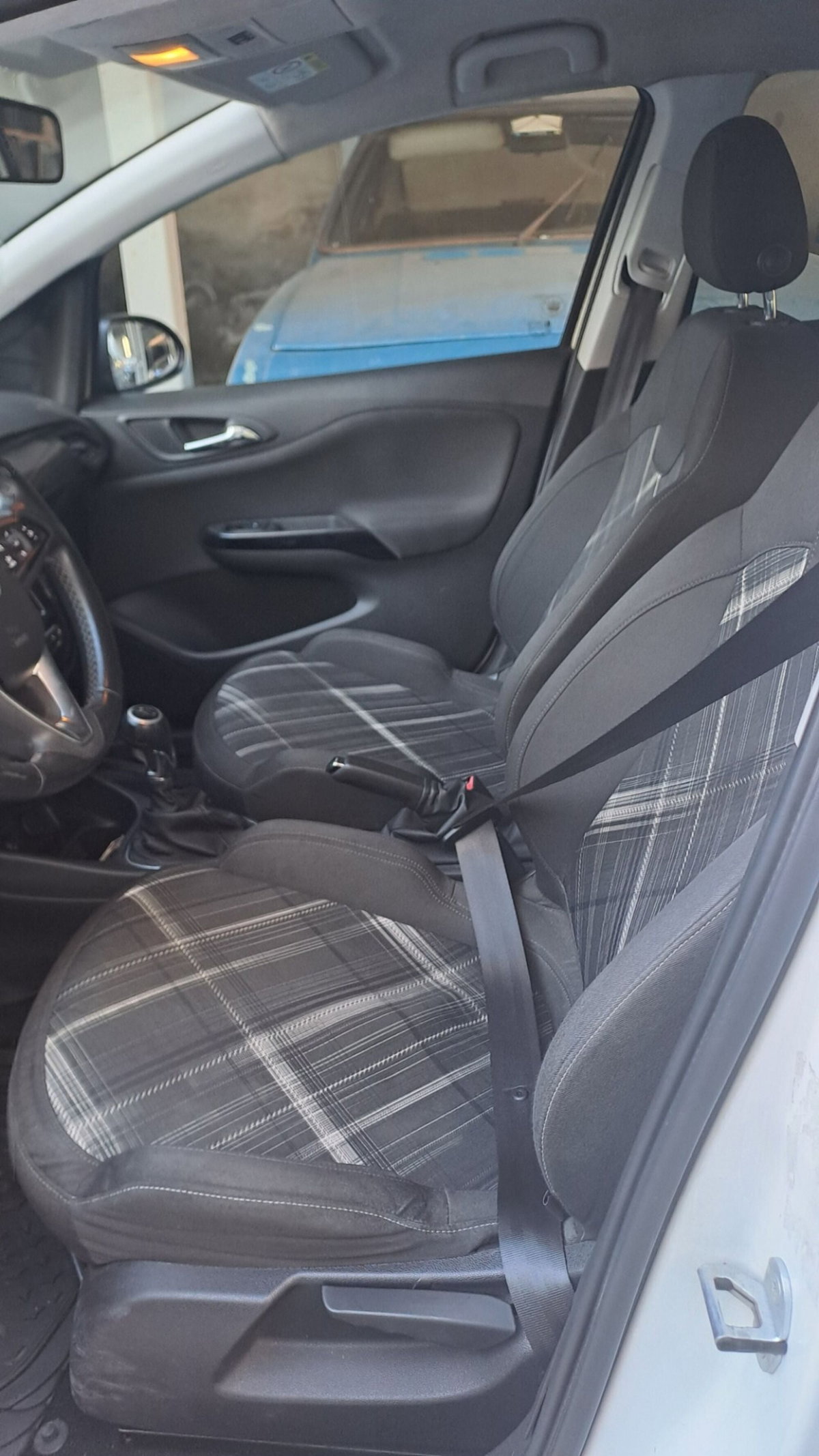 Opel Corsa 1.4 90CV GPL Tech 5 porte b-Color (5)