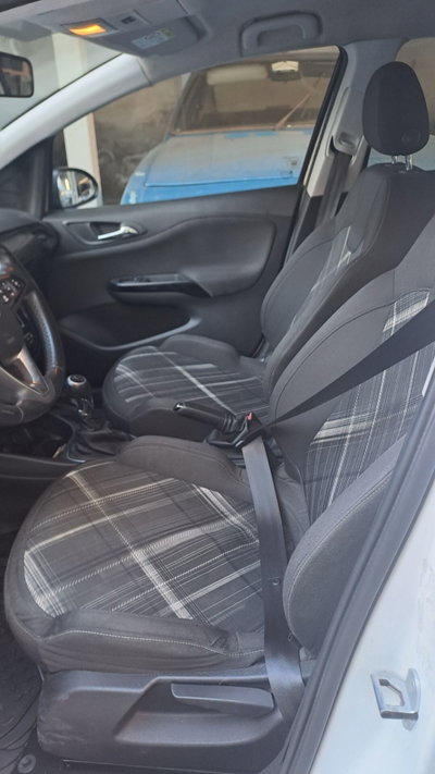 Opel Corsa 1.4 90CV GPL Tech 5 porte b-Color (5)