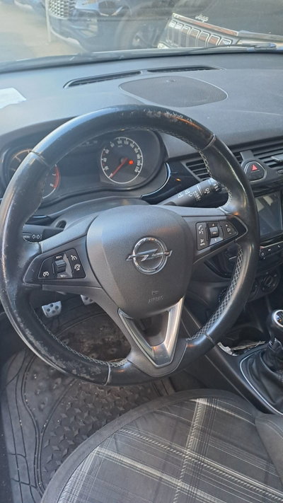 Opel Corsa 1.4 90CV GPL Tech 5 porte b-Color (6)