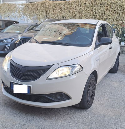 Lancia Ypsilon 1.2 69 CV 5 porte GPL Gold Plus usata