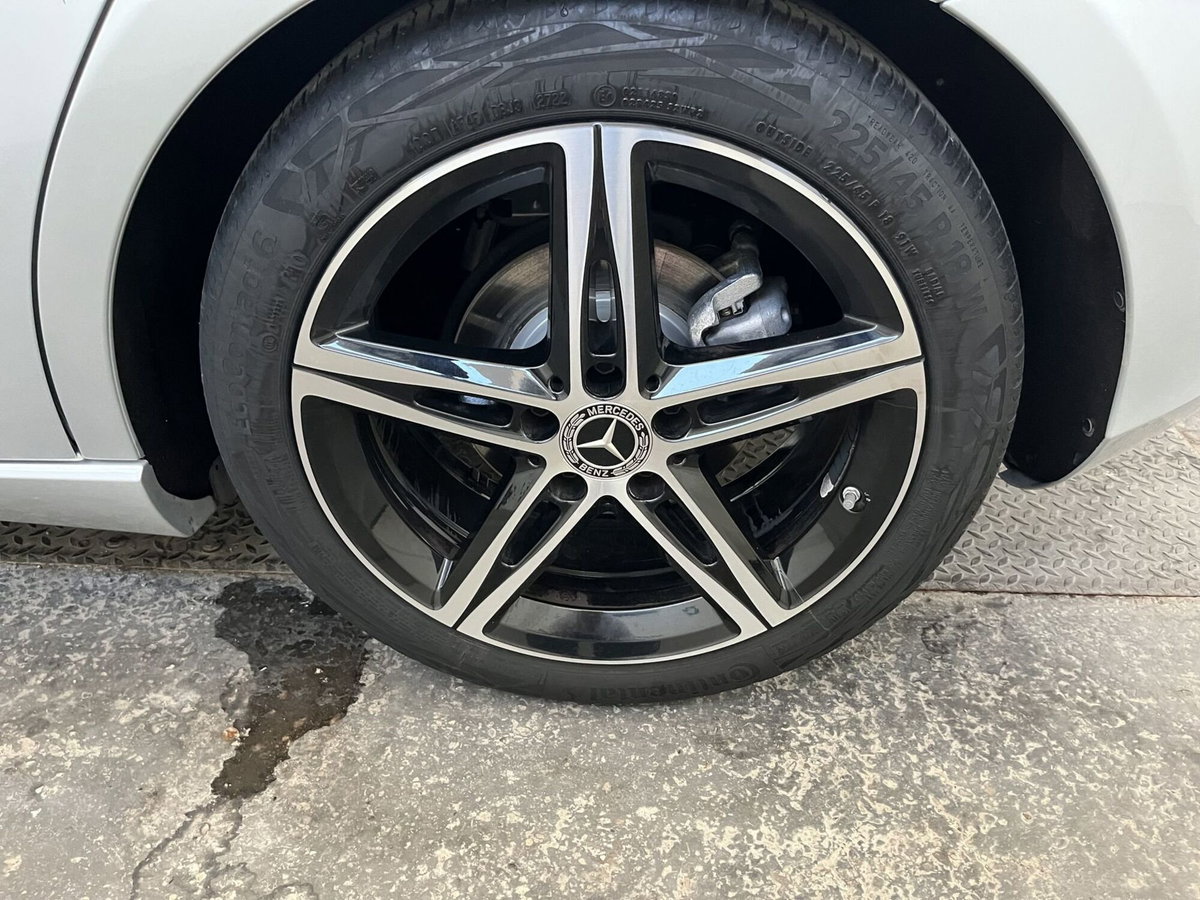 Mercedes-Benz Classe A 180 d Automatic Executive (14)
